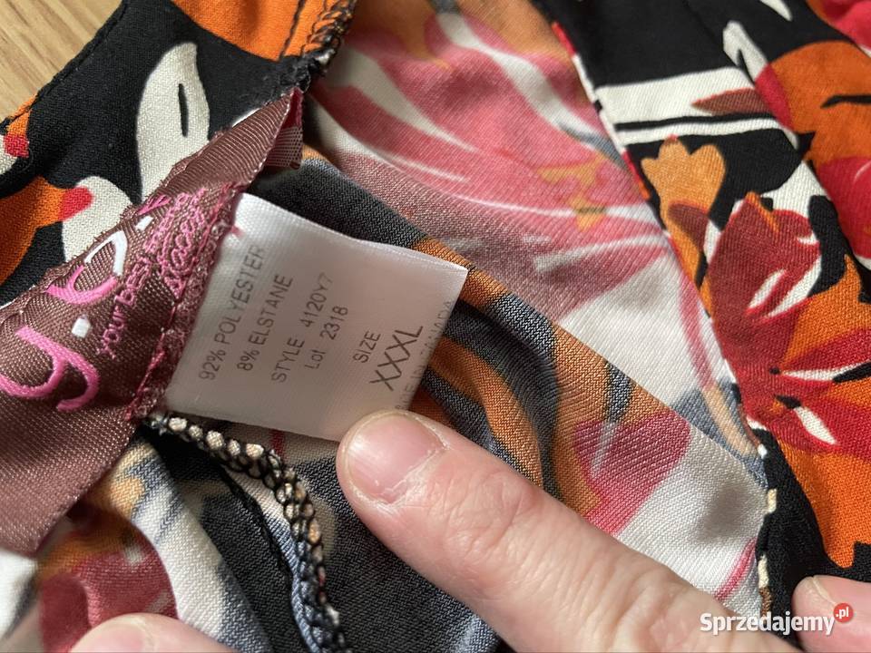 Top kwiatowy damski na ramiączkach Kłodawa sprzedam