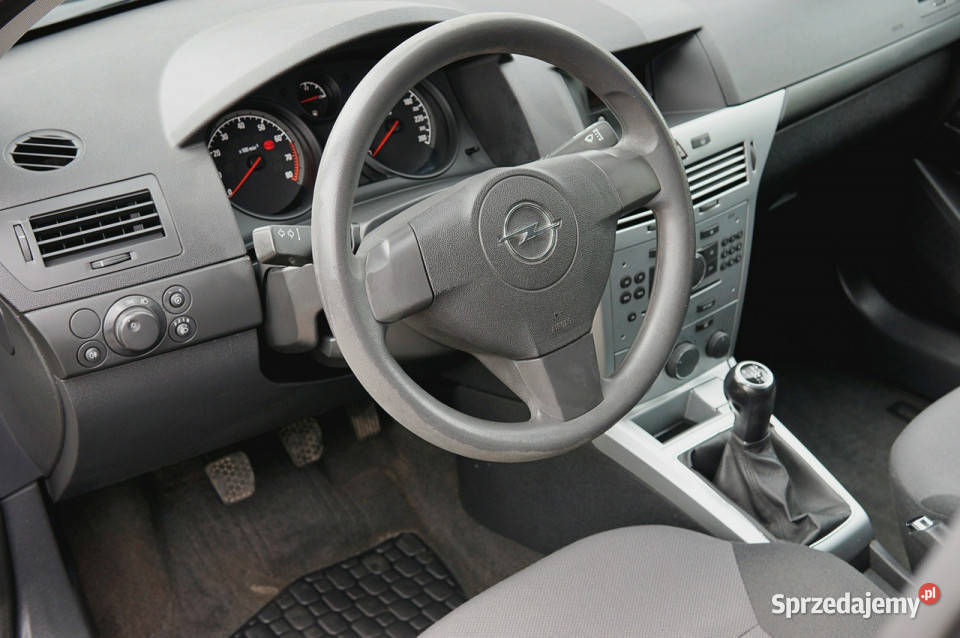 Opel Astra REZERWACJA H 20042014 1598cm3 mazowieckie sprzedam