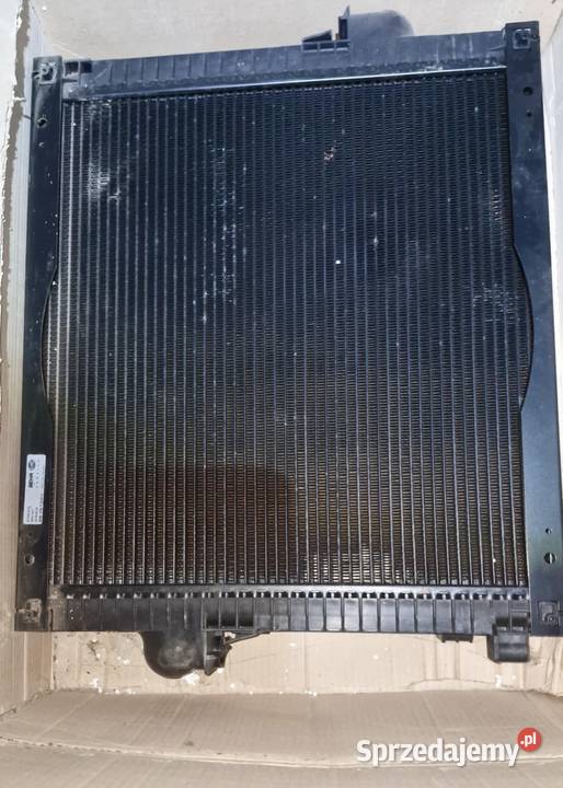 Chłodnica John Deere Staszów sprzedam