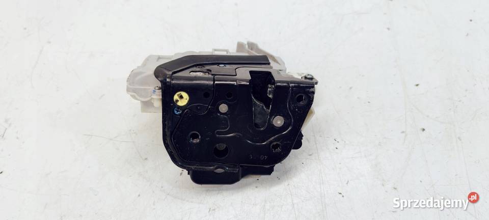 ZAMEK DRZWI LEWY TYŁ AUDI A6 C6 4F0839015A 9 PIN Przystajń