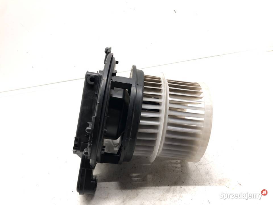 DMUCHAWA NAWIEWU TOYOTA COROLLA E21 WENTYLATOR