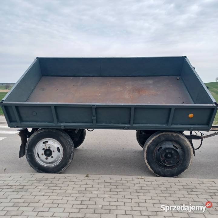Przyczepa 4T wywrotka nieuszkodzony Piaski
