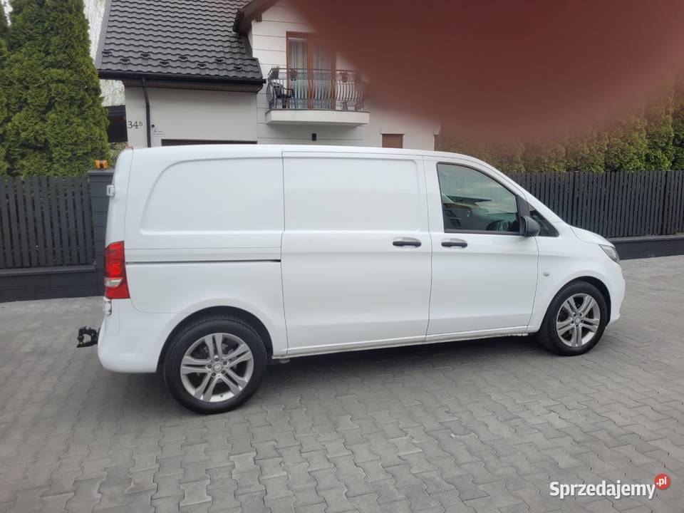 Mercedes Rok produkcji 2017 mazowieckie Radom