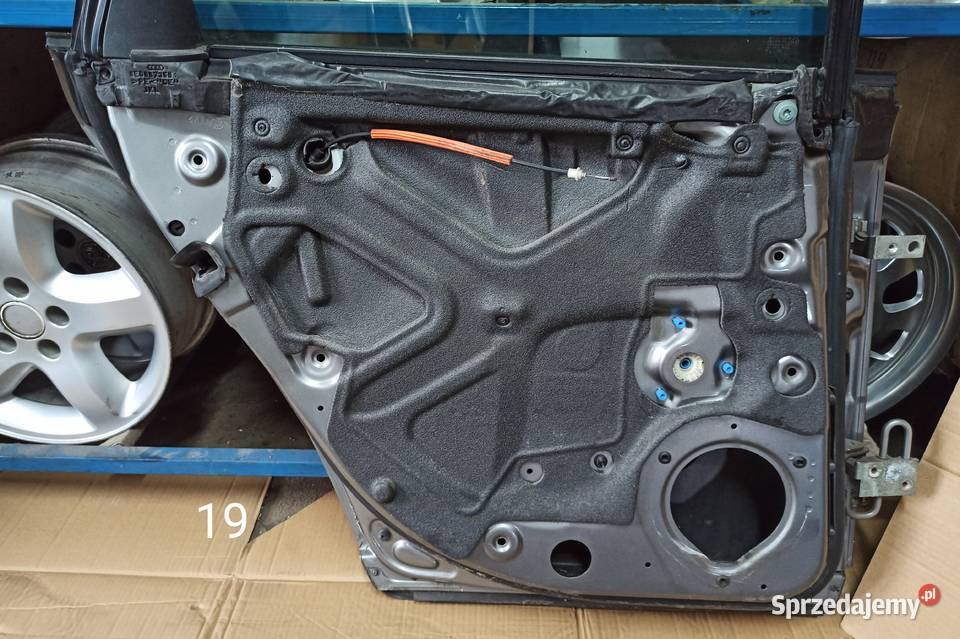 Drzwi Tył Lewe AUDI A4 B6 19