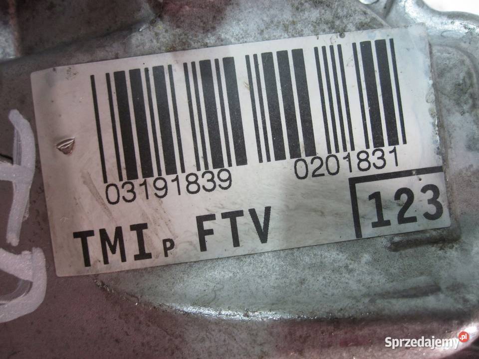 COROLLA AVENSIS AURIS 22 D4D 07r pokrywa zaworów świętokrzyskie Kielce