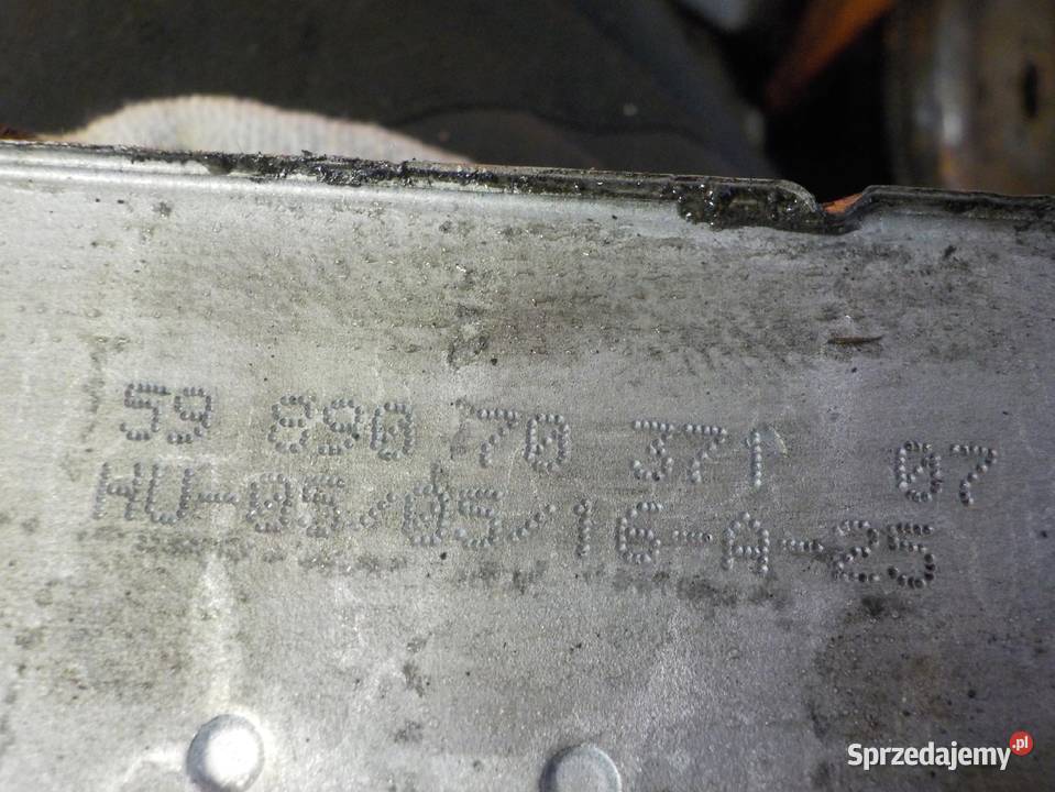 RANGE ROVER L405 DISCOVERY IV 30 TD V6 17r Chłodnice oleju Suków sprzedam