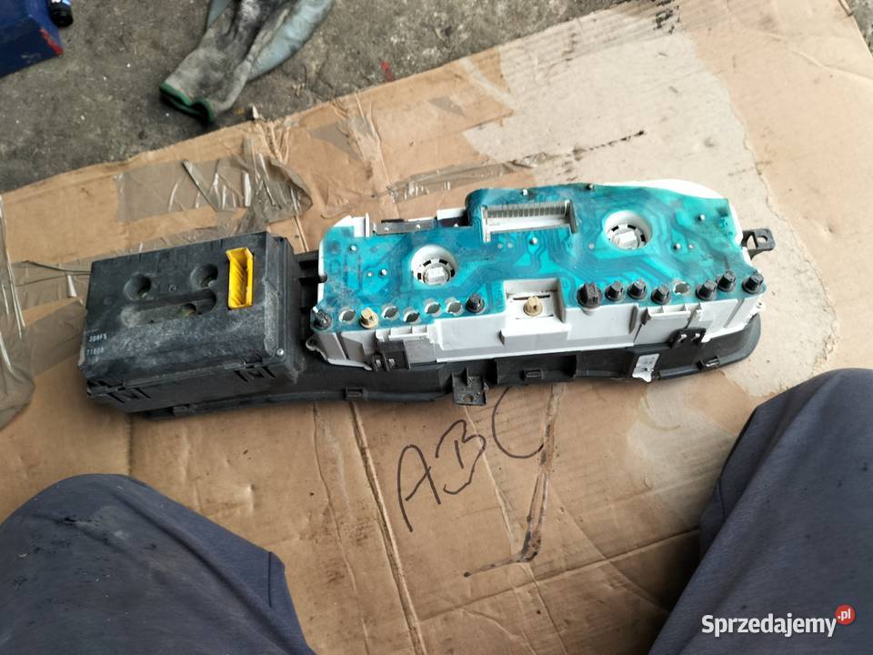 LICZNIK ZEGARY Opel Vectra B 90569785KK lubelskie Kamień-Kolonia