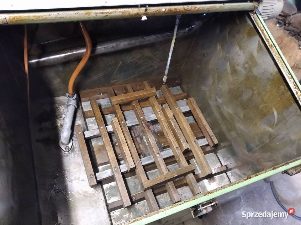 Myjka kabinowa ciśnieniowa do części Kłomnice