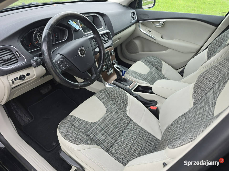 Volvo V40 ledRDesignBezwypadkowy II 2012 czujnik zmierzchu Białogard