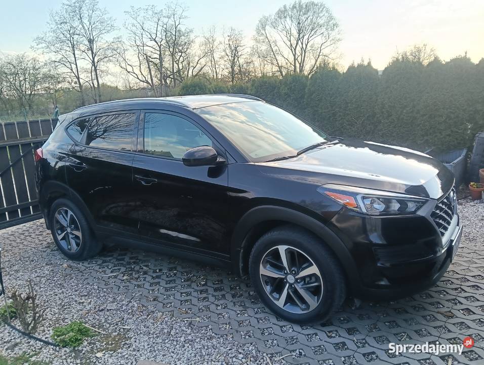 Hyundai Tucson czarna perła 20 benzyna automat Dawidy Bankowe sprzedam