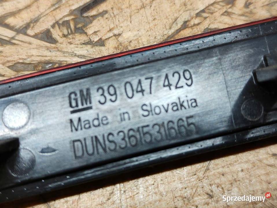 Odblask w Zderzak Prawy Tył Opel Astra J HB Pleszew
