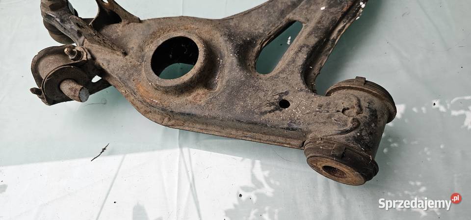 Wahacz prawy przód mercedes w202 w208 Rok produkcji 1999