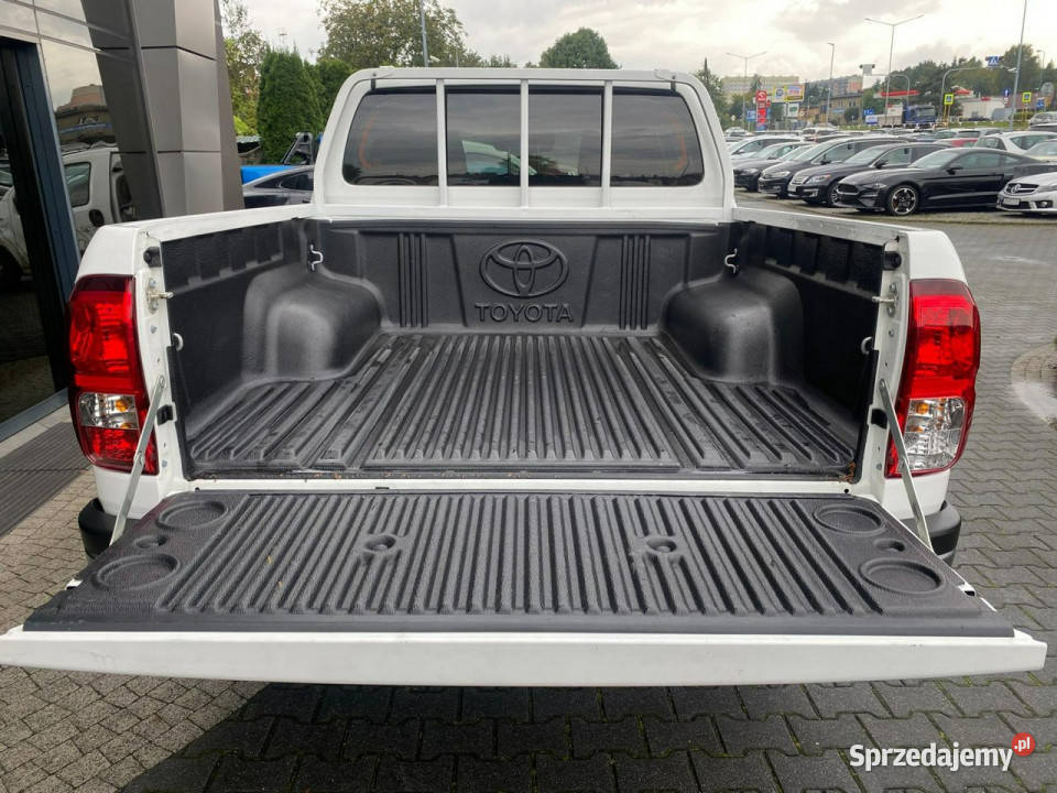 Toyota Hilux vat 23 klimatyzacja niski przebieg elektrochrom. lusterka boczne Żory