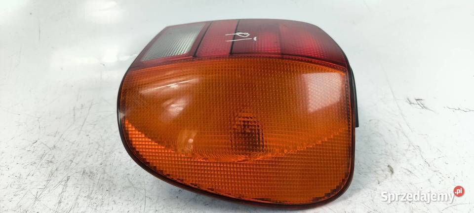 LAMPA PRAWA TYŁ VOLKSWAGEN POLO III 6N 6NO945098 Lipno sprzedam