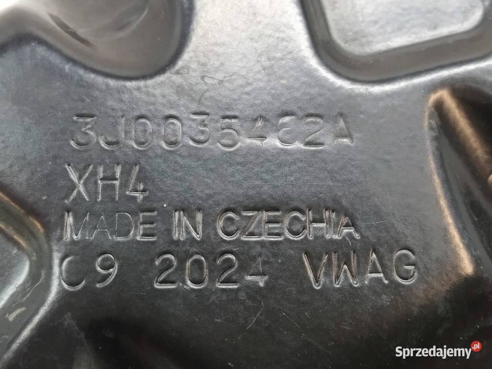 ŁAPA WSPORNIK 3J0035462A Skoda Superb IV 2023
