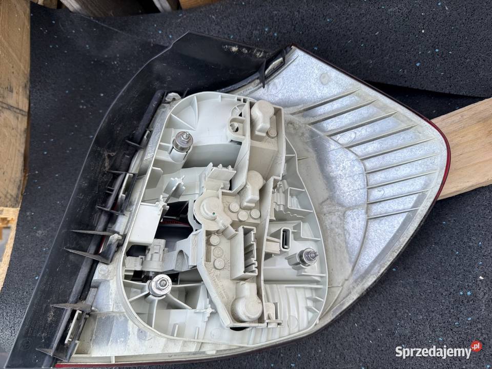 lampa tył lewa bmw e87 e81 Niedarczów Górny-Kolonia