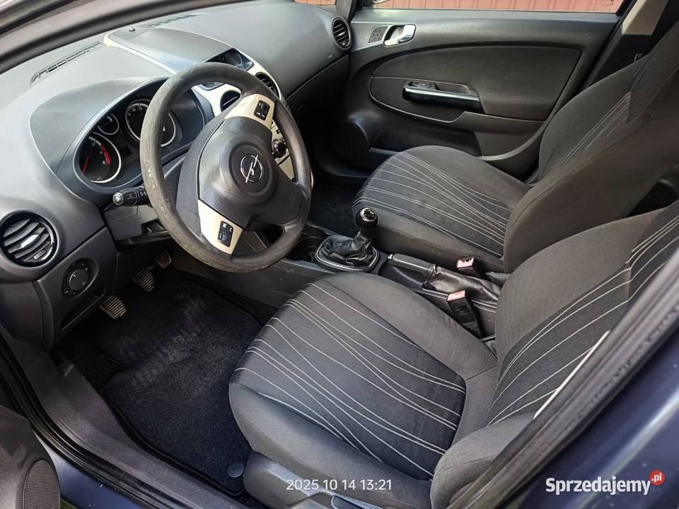 Opel Corsa D 12 benzyna 80 2008r 5drzwi mazowieckie Nur sprzedam