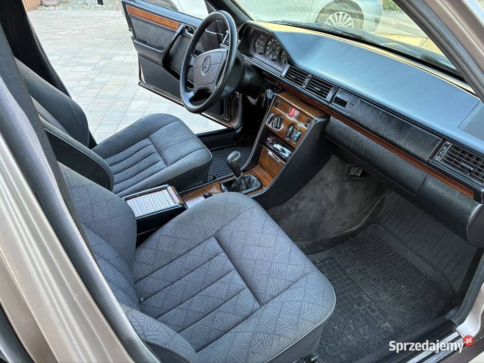 MercedesBenz W124 20d 5biegow 1993r w super W124 Grudziądz