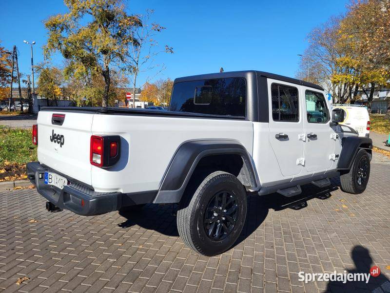 Sport S 4X4V6 36l Pentastar benzyna Warszawa