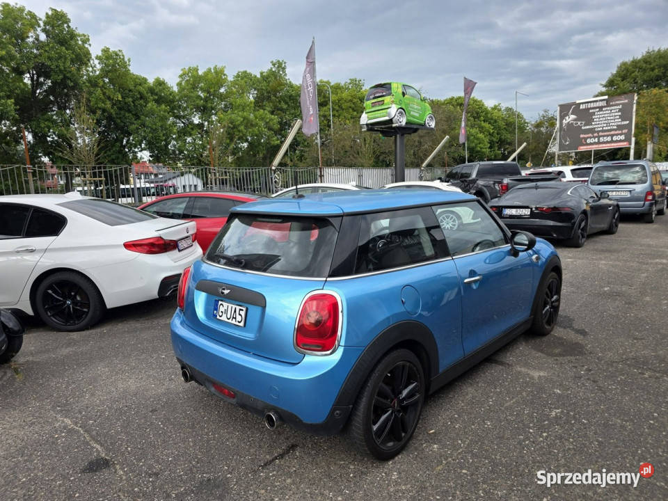 Mini ONE 12 Benzyna 102 Klimatyzacja Bluetooth wspomaganie kierownicy pomorskie Słupsk