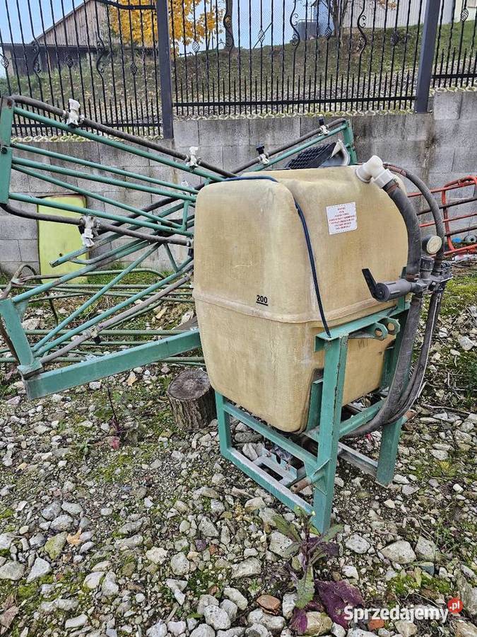 Opryskiwacz 300l Trzebienice sprzedam