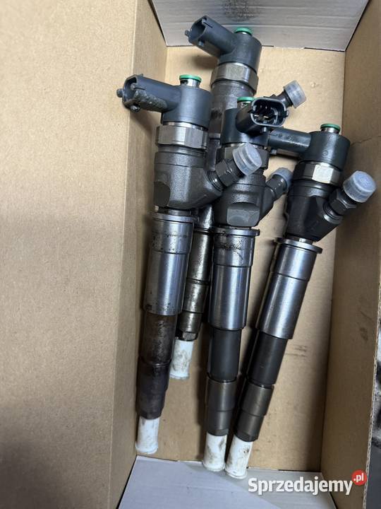 Wtrysk Wtryski Wtryskiwacz Wtryskiwacze Renault Kłobuck sprzedam