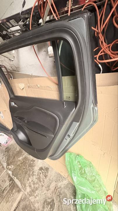 Opel Zafira C Tourer 2012 drzwi Z179 osobowe Drzwi