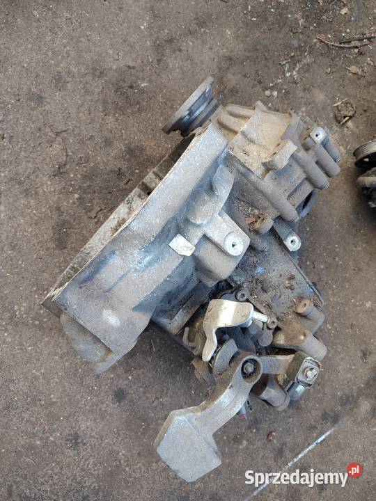 Skrzynia biegów vw caddy 19 dizel Skierniewice sprzedam