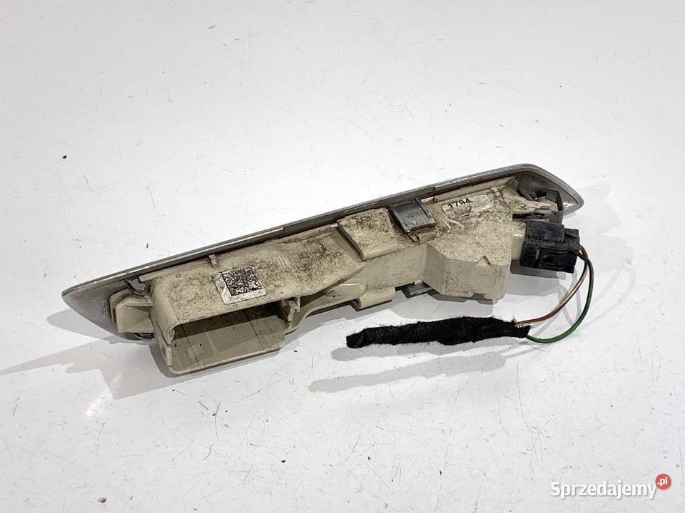 KIERUNKOWSKAZ PRAWY PRZÓD BMW F07 7199634 0917