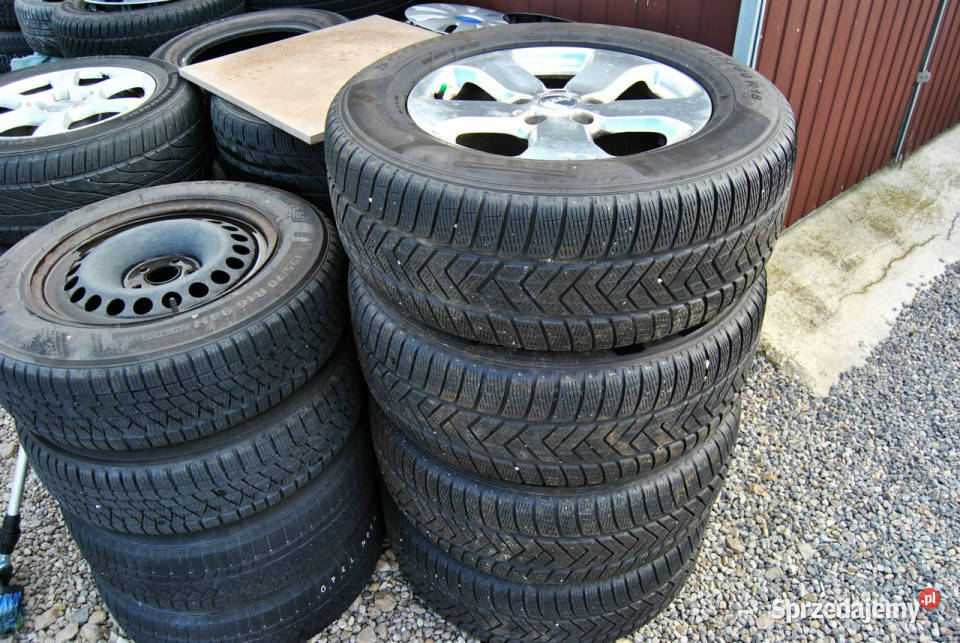 Jeep Grand Cherokee Zarejestrowany 2 komplety Zarejestrowany w Polsce Modliborzyce sprzedam