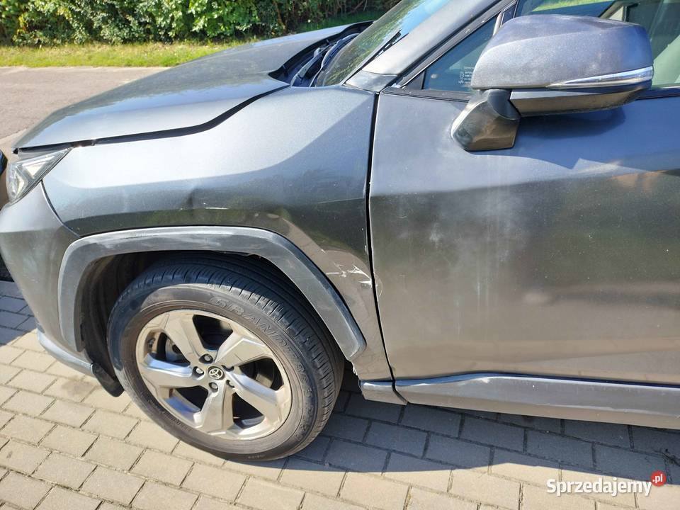 toyota RAV 4 V 2021R przeb10300 uszkodzona salon Kołobrzeg sprzedam