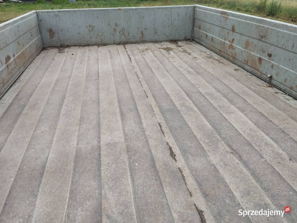 Przyczepa wywrotka na 3 strony Przyczepy rolnicze Ulan Duży sprzedam
