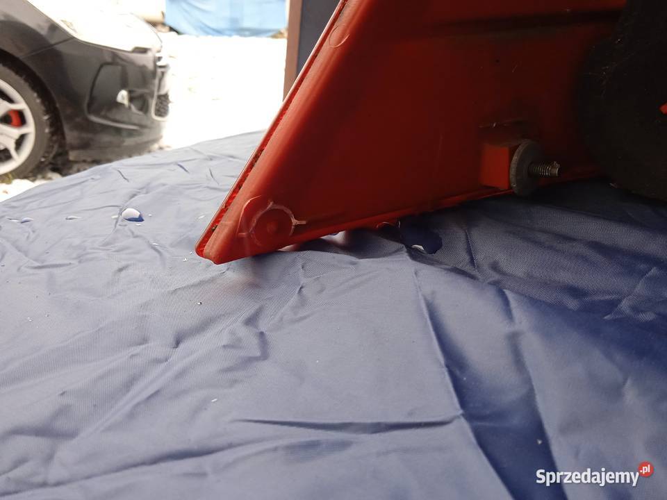 LAMPY TYŁ VW GOLF IV 4 LEWA PRAWA