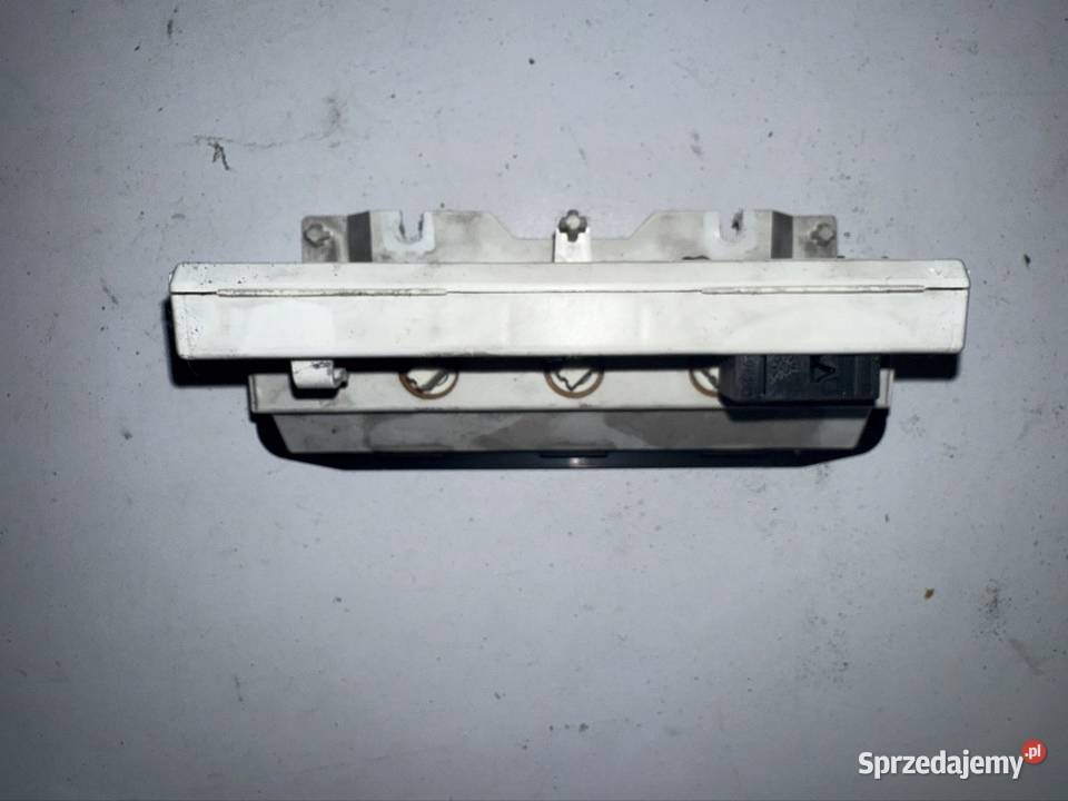 Wyświetlacz Peugeot 206