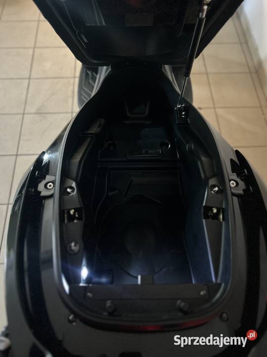 Sprzedam maxi skuter Kymco downtown 1253 2018 r Konin