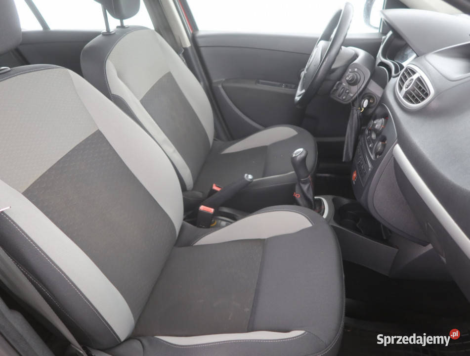 Renault Clio 12 16V wielofunkcyjna kierownica dolnośląskie Bielany Wrocławskie