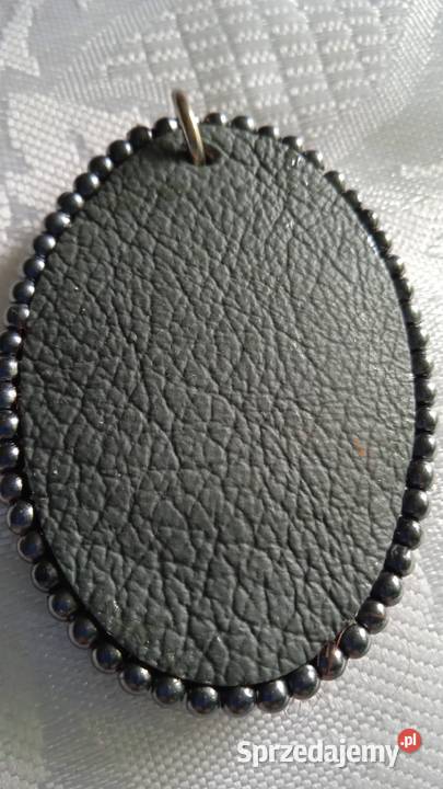 MEDALION PRZYWIESZKA Z NATURALNEJ SKÓRY Piła sprzedam