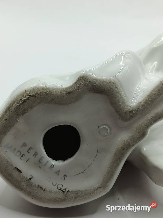 Figurka pies biała porcelana VINTAGE PEREIRAS lubelskie Zamość