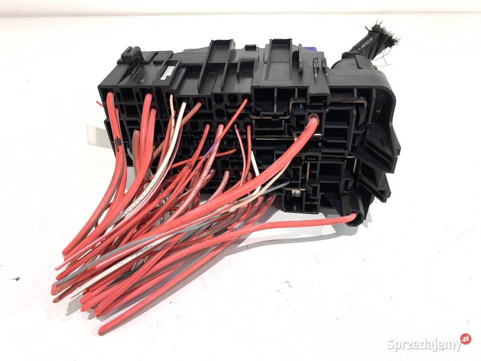 SKRZYNKA BEZPIECZNIKÓW RENAULT MEGANE III sprzedam