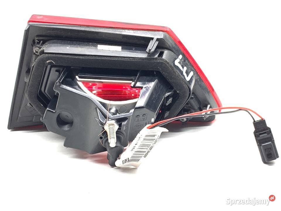 LAMPA TYŁ LEWA WEWNĘTRZNA RENAULT CLIO IV osobowe