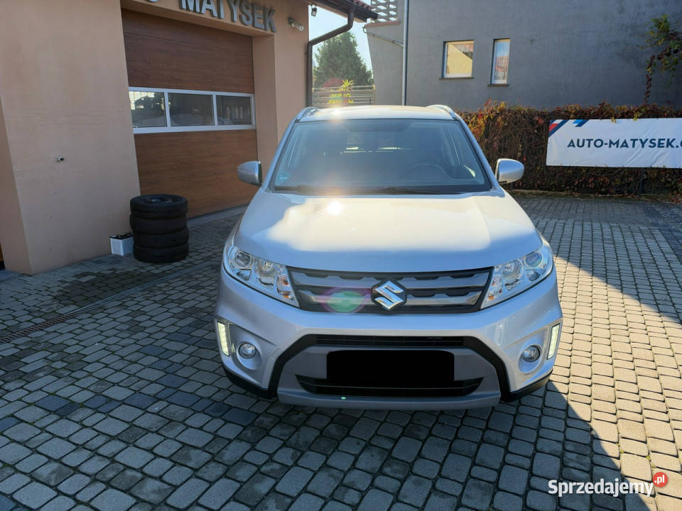 Suzuki Vitara 16 120 Klimatronik Navi Kamera światła do jazdy dziennej Orzech