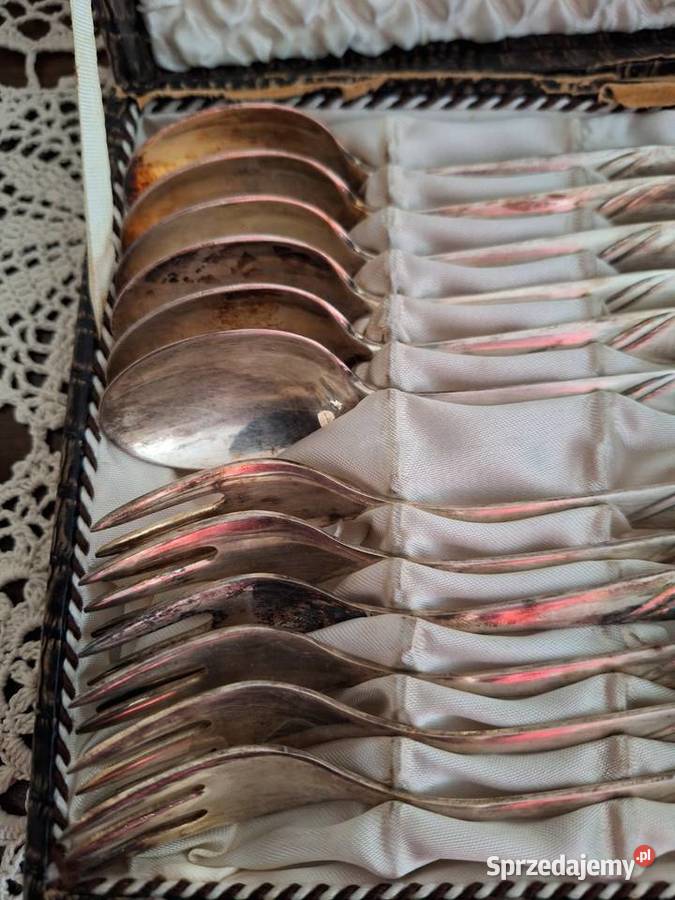Stare posrebrzane sztućce deserowe Sochocin