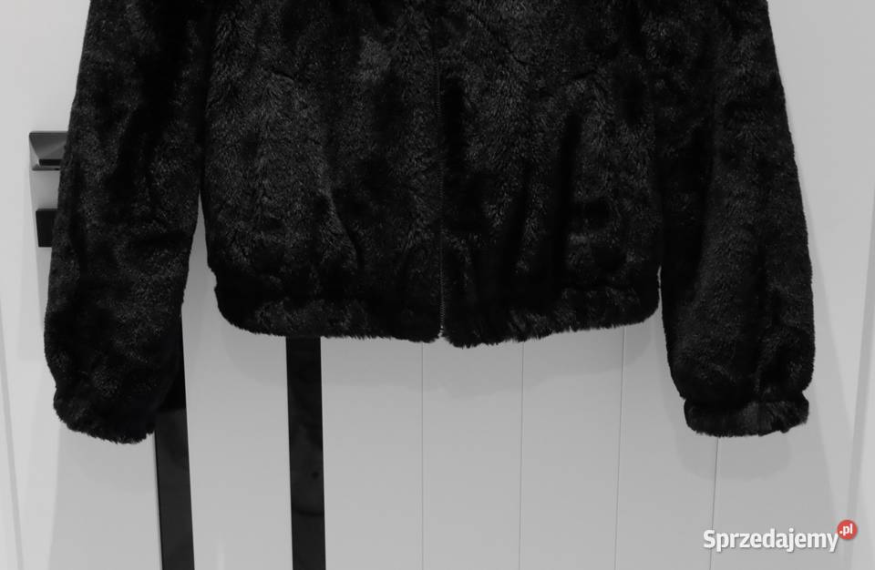 Pull Bear rewelacyjne krótkie futerko 36 S