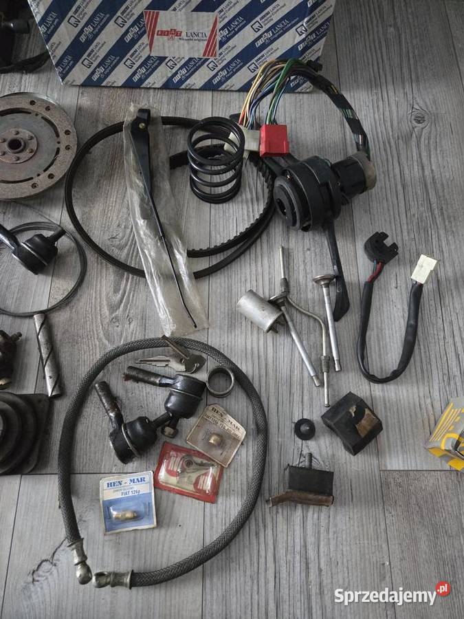 Części samochodowe z epoki PRL Fiat 126p maluch Molna sprzedam