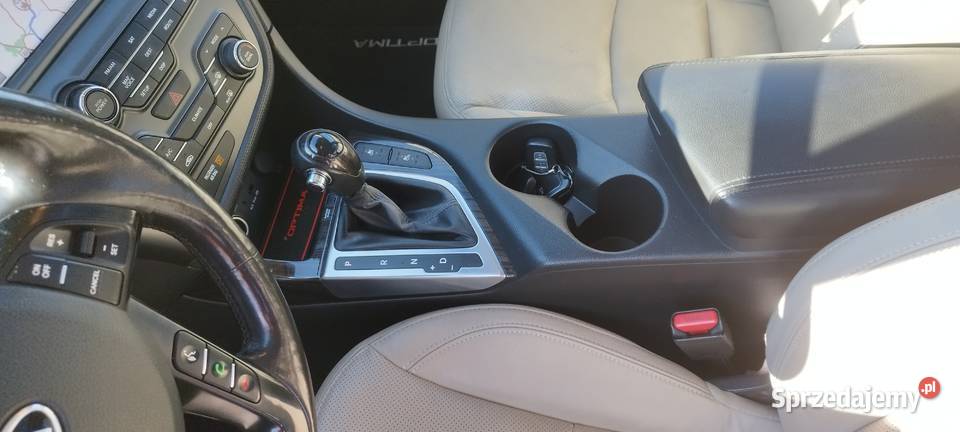 Sprzedam w ładnym kolorze Kia Optima klimatyzacja