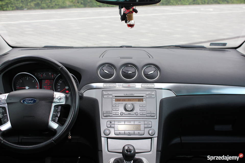 FORD S TITANIUM manualna