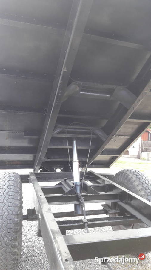 Przyczepa wywrotka jednoosiowa do tyłu