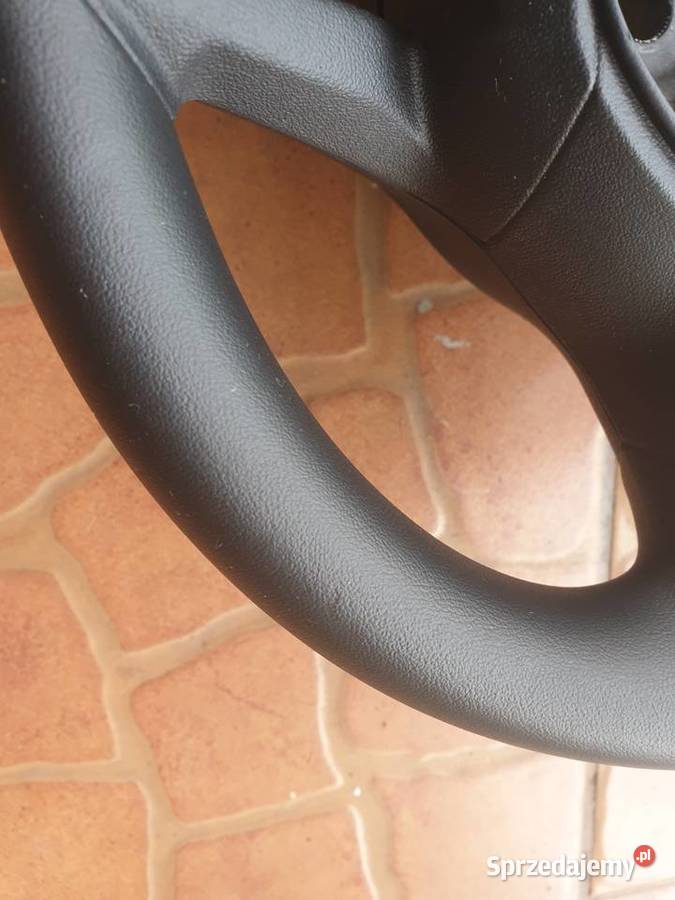 Peugeot 208 ładna kierownica