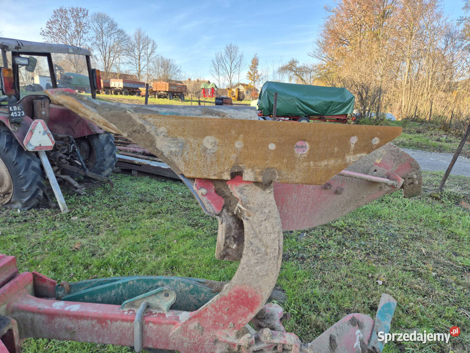 Pług 41 skibowy obrotowy KVERNELAND ES 100 VARIO Pługi Wisła Mała