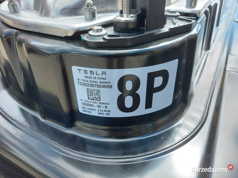 TESLA MODEL Y 2022r napęd tył bateria akumulator sprzedam